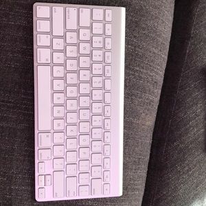 Apple wireless keyboard